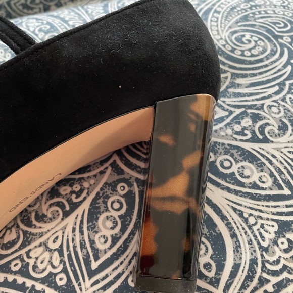 Land’s End Blk suede 3 1/2 inch heels; 8 1/2; preowned; excellent condition - Picture 4 of 4